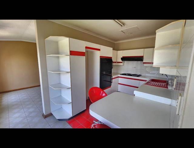 3 BEDROOM HOUSE FOR SALE IN ALBERANTE